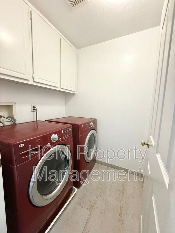 Building Photo - 28 Lansdale Ct