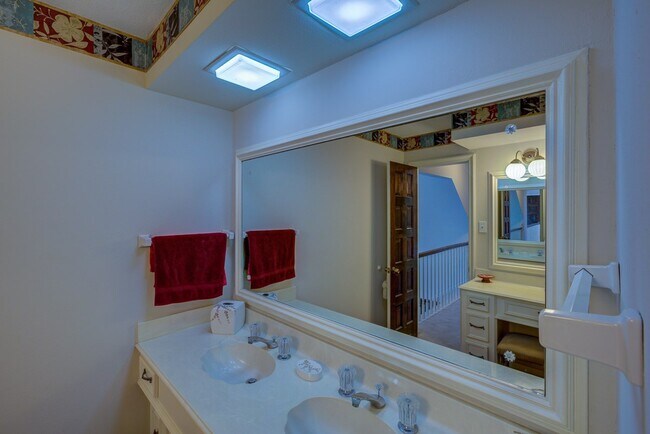 Building Photo - 3123 Bonney Briar Dr