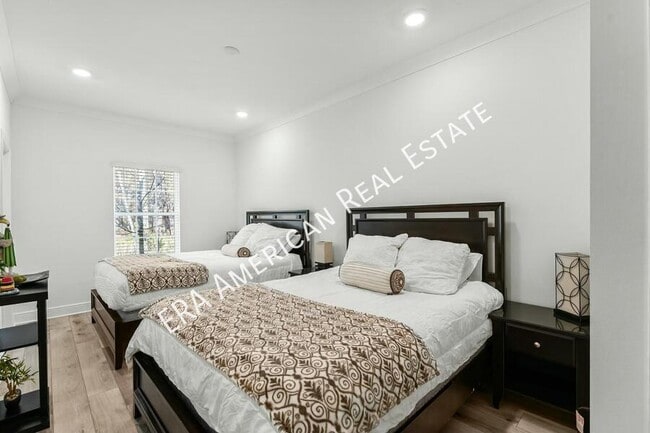 Building Photo - 22 Kara Lake Dr