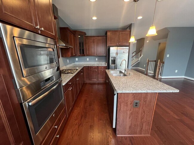 Building Photo - 2101 St Josephs Dr