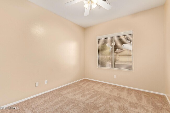 Building Photo - 12522 W Campina Dr