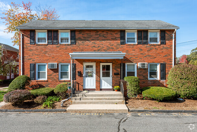 Primary Photo - Townhouse Court