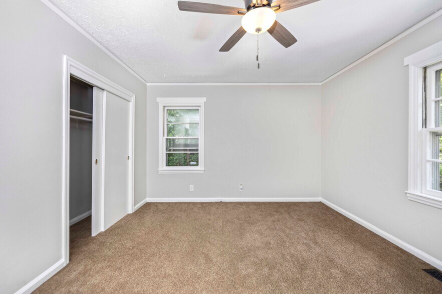 Building Photo - 3824 Forrest Rd