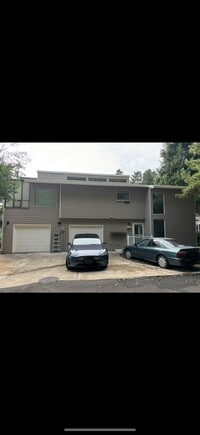 Building Photo - 1253 E Lagoon Dr