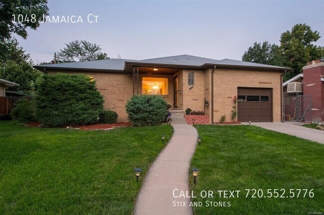 Building Photo - 1048 Jamaica Ct