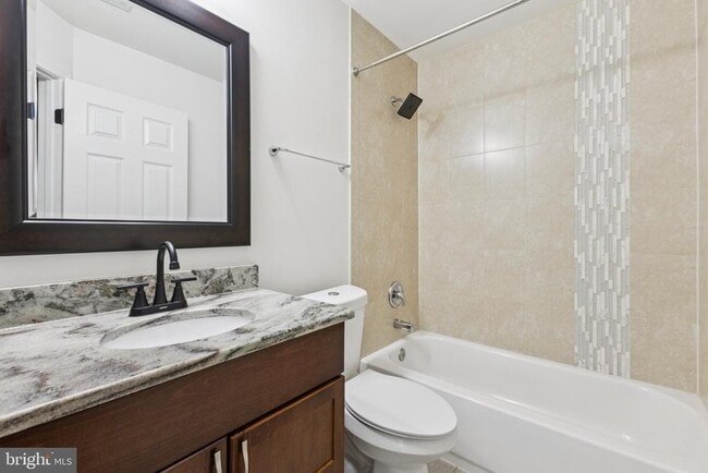 Building Photo - 10111 Tulip Tree Dr