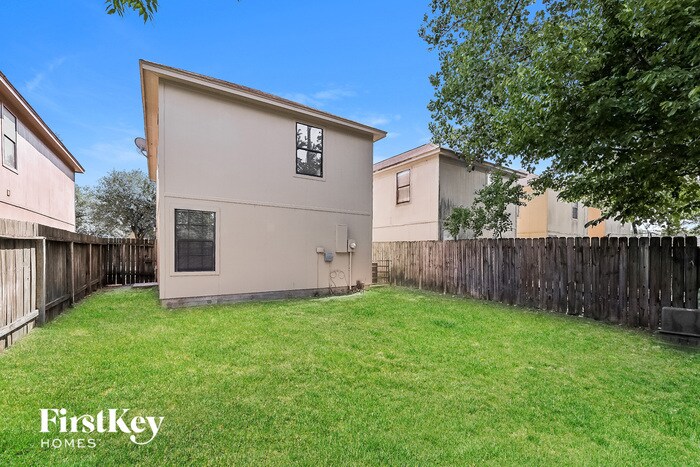 Building Photo - 2923 La Estancia Ln