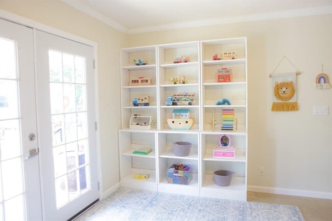 Building Photo - 4815 Oldfort Hill Dr