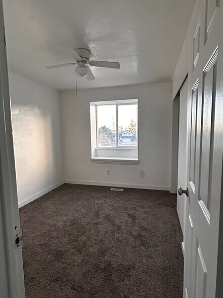 Building Photo - 6635 W 6635 S