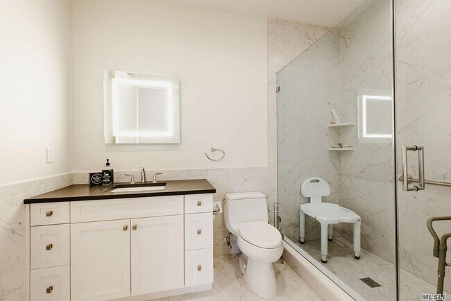 Building Photo - 30 Stewart Ave