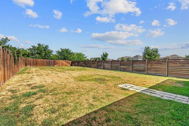 Building Photo - 15820 Celosia St
