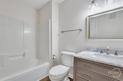 Building Photo - 4301 Walden Park Dr