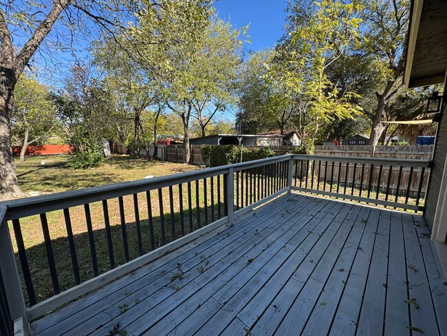 Building Photo - Renovated 1915 Craftsman Cottage Near Southtown & King William