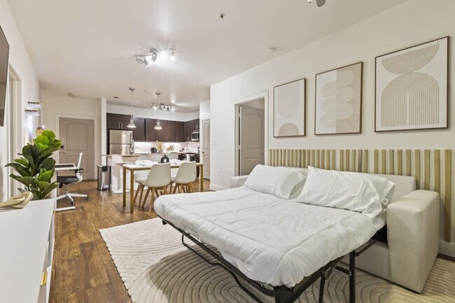 Building Photo - 5250 Town and Country Blvd