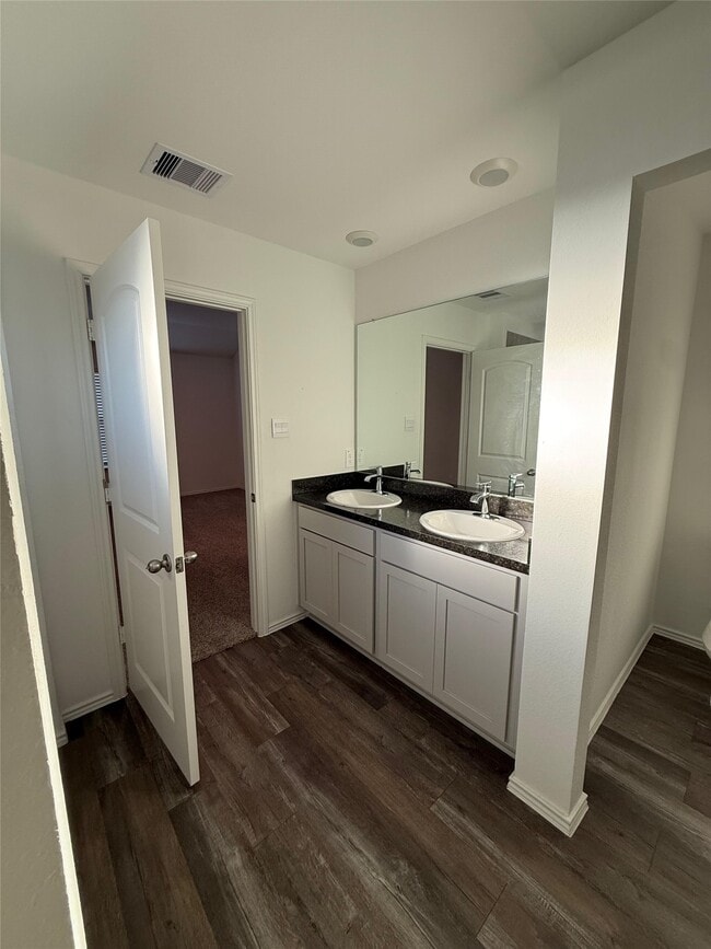 Building Photo - 6007 Diamond Vis Ct