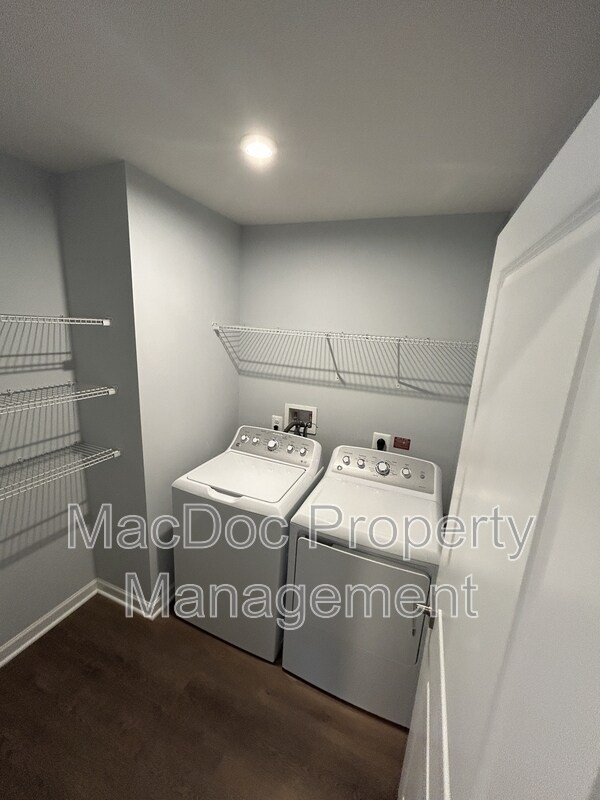 Building Photo - 2644 High Point Dr