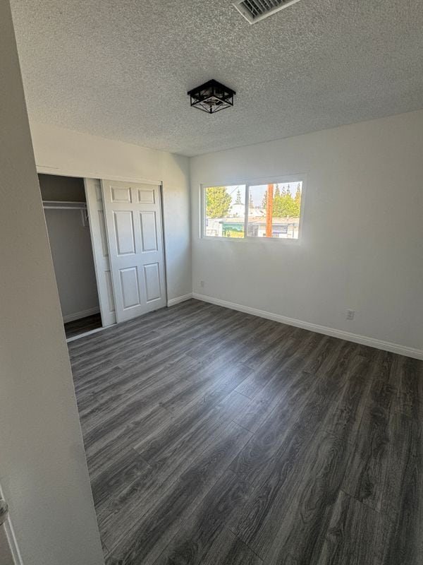 Building Photo - 6831 Toler Ave