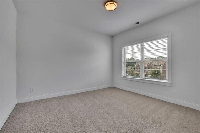 Building Photo - 56 Addison Woods Dr