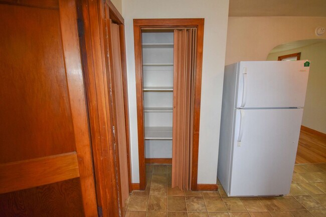 Building Photo - MT20