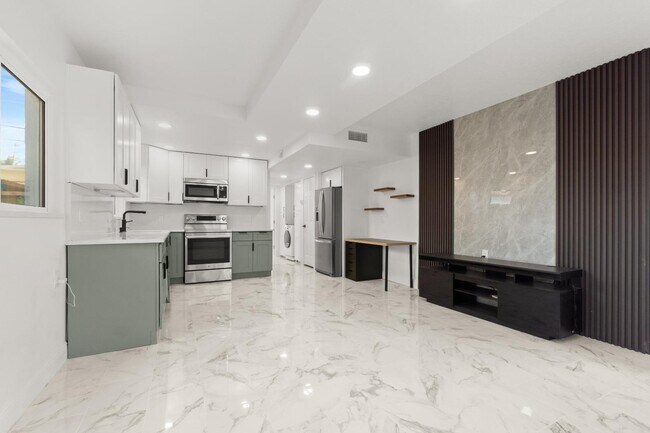 Building Photo - 3675 Gulf Blvd