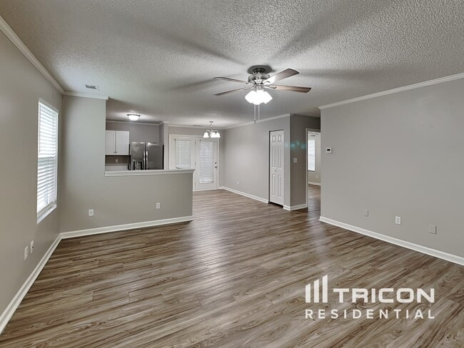 Building Photo - 2977 Champion Ln SW