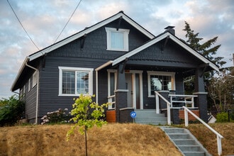 Building Photo - 1682 S 40th St