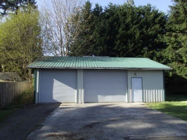 Building Photo - 4 Bed 2 Bath Home in Monroe