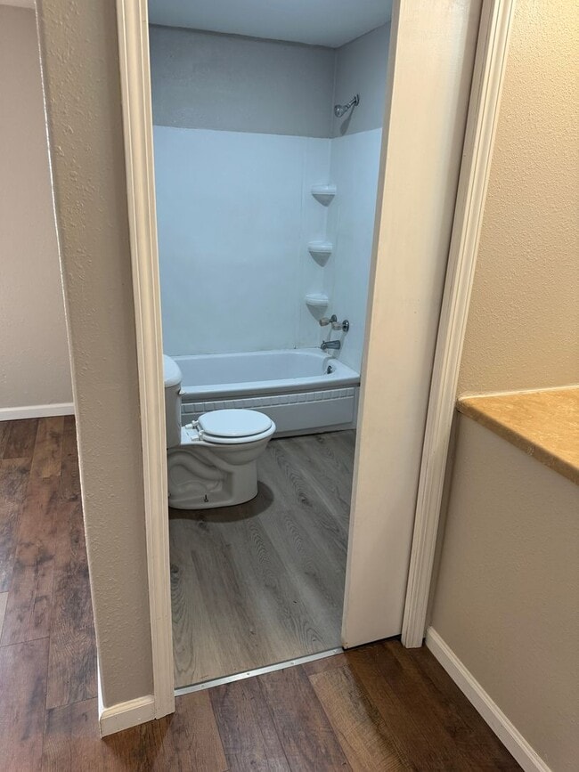 Building Photo - 211 S Choctaw