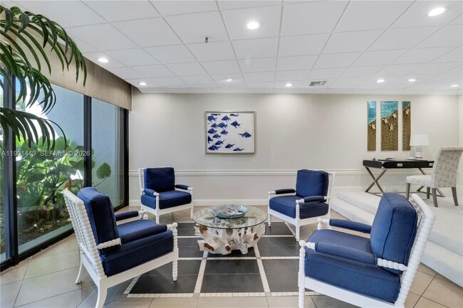 Building Photo - 1300 Jimmy Buffett Mem Hwy