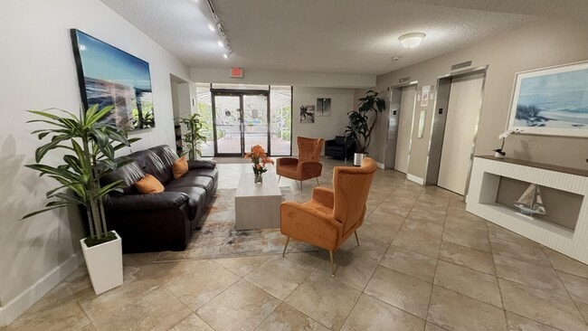 Building Photo - 3900 Oaks Clubhouse Dr