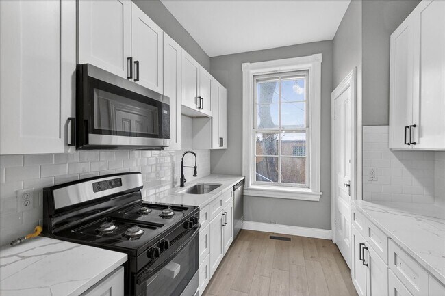 Building Photo - 1309 Shenandoah Ave