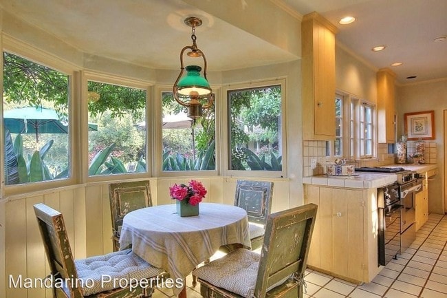 Building Photo - 4395 Via Esperanza