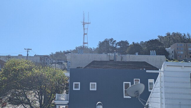 Corner Views - 1201 Willard St