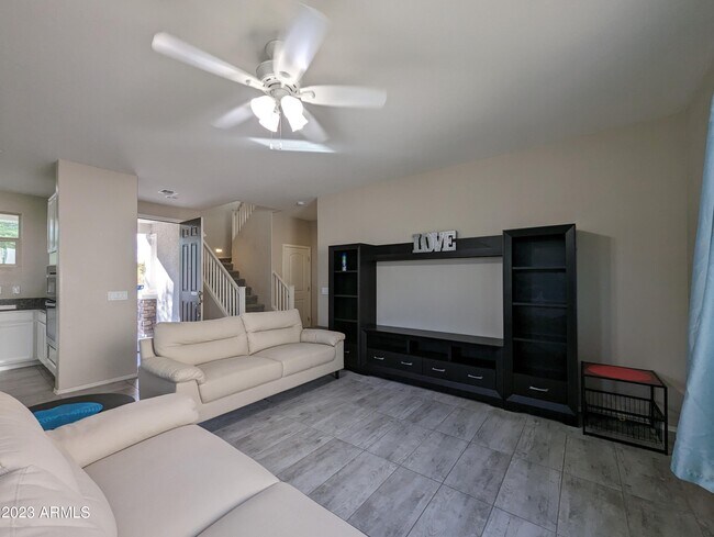 Building Photo - 1253 N 166th Ave