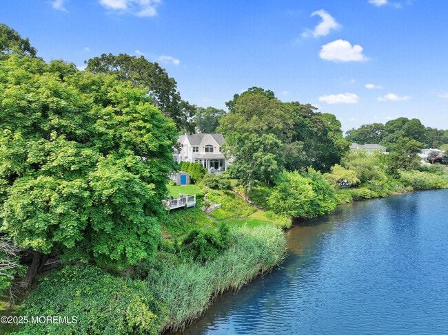 Building Photo - 619 Beacon Blvd