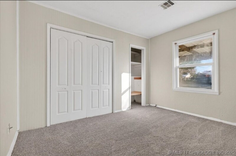 Building Photo - 508 NE Avondale Ave