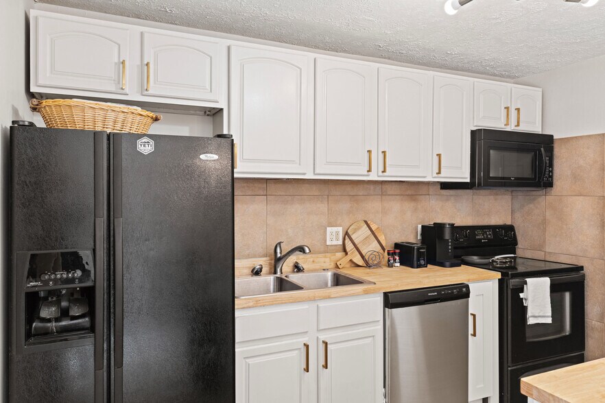 Building Photo - 109 Fountain Dr