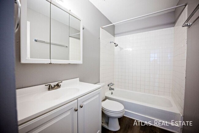 Building Photo - 16232 W 13th Ave