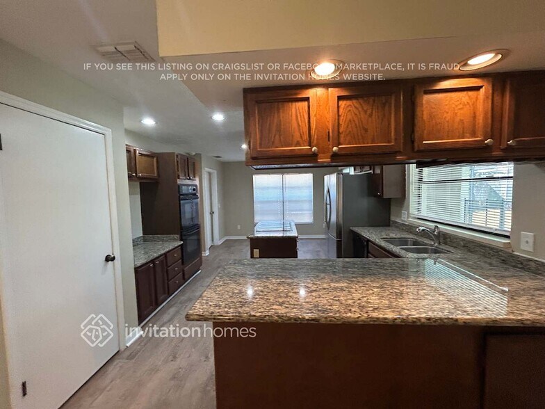 Building Photo - 1432 Buckner Rd