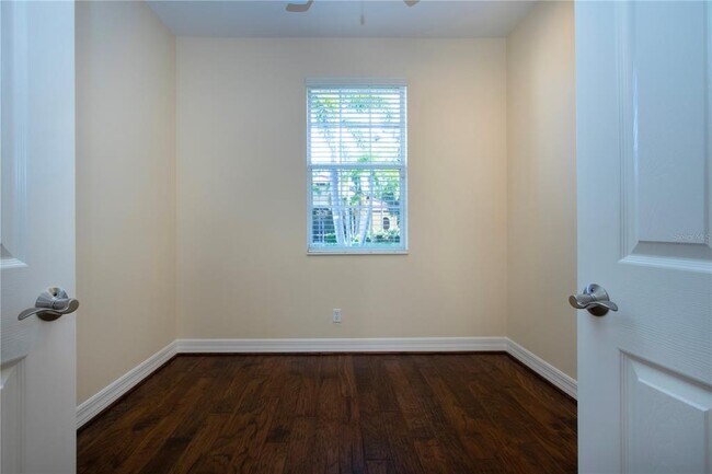 Building Photo - 7808 Crest Hammock Way