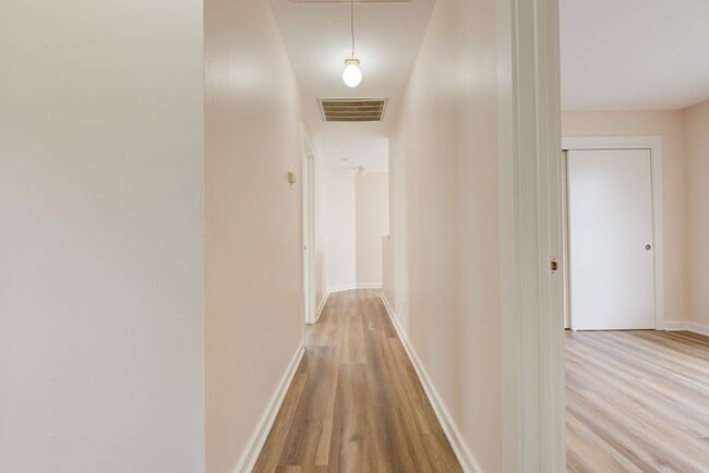 Building Photo - 7322 Parkland Manor Dr