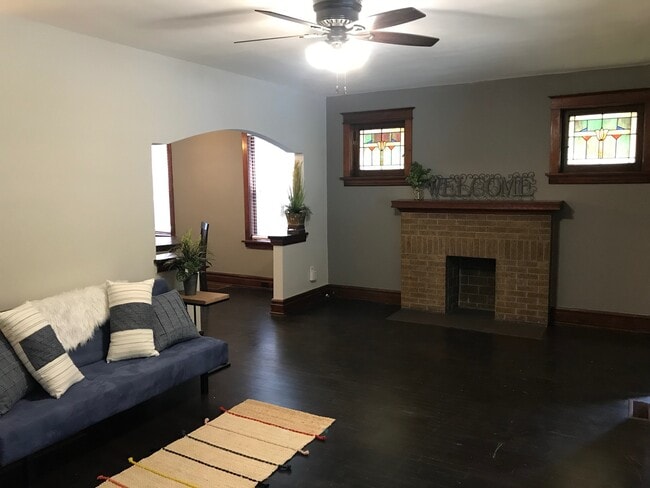 Building Photo - Newly renovated home in South Hampton! Wit...