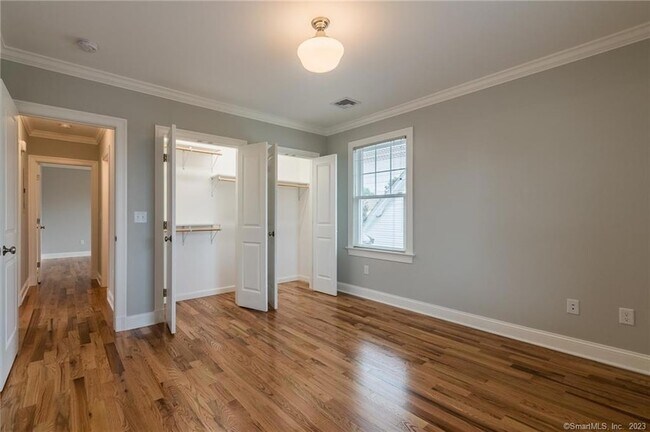 Building Photo - 192 Montauk Ave