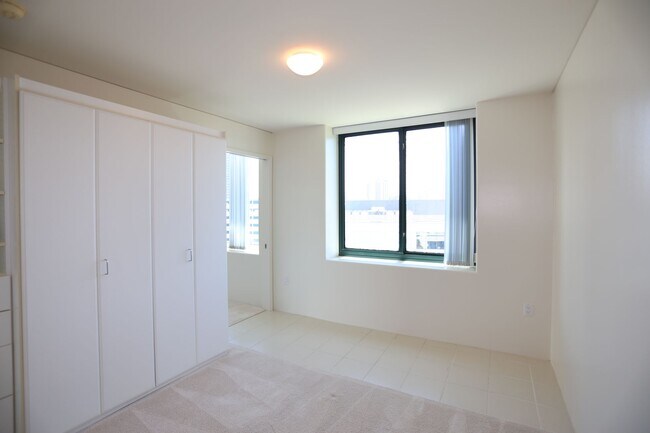 Building Photo - Hawaiki Tower - 2 bedroom, 2 bath with 2 c...