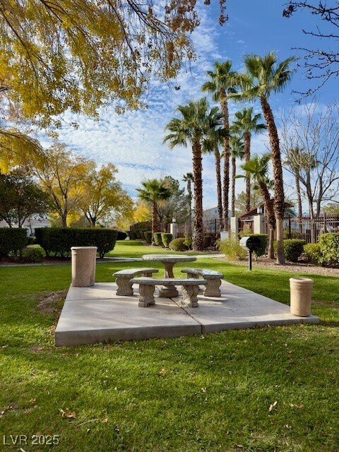 Building Photo - 7885 W Flamingo Rd