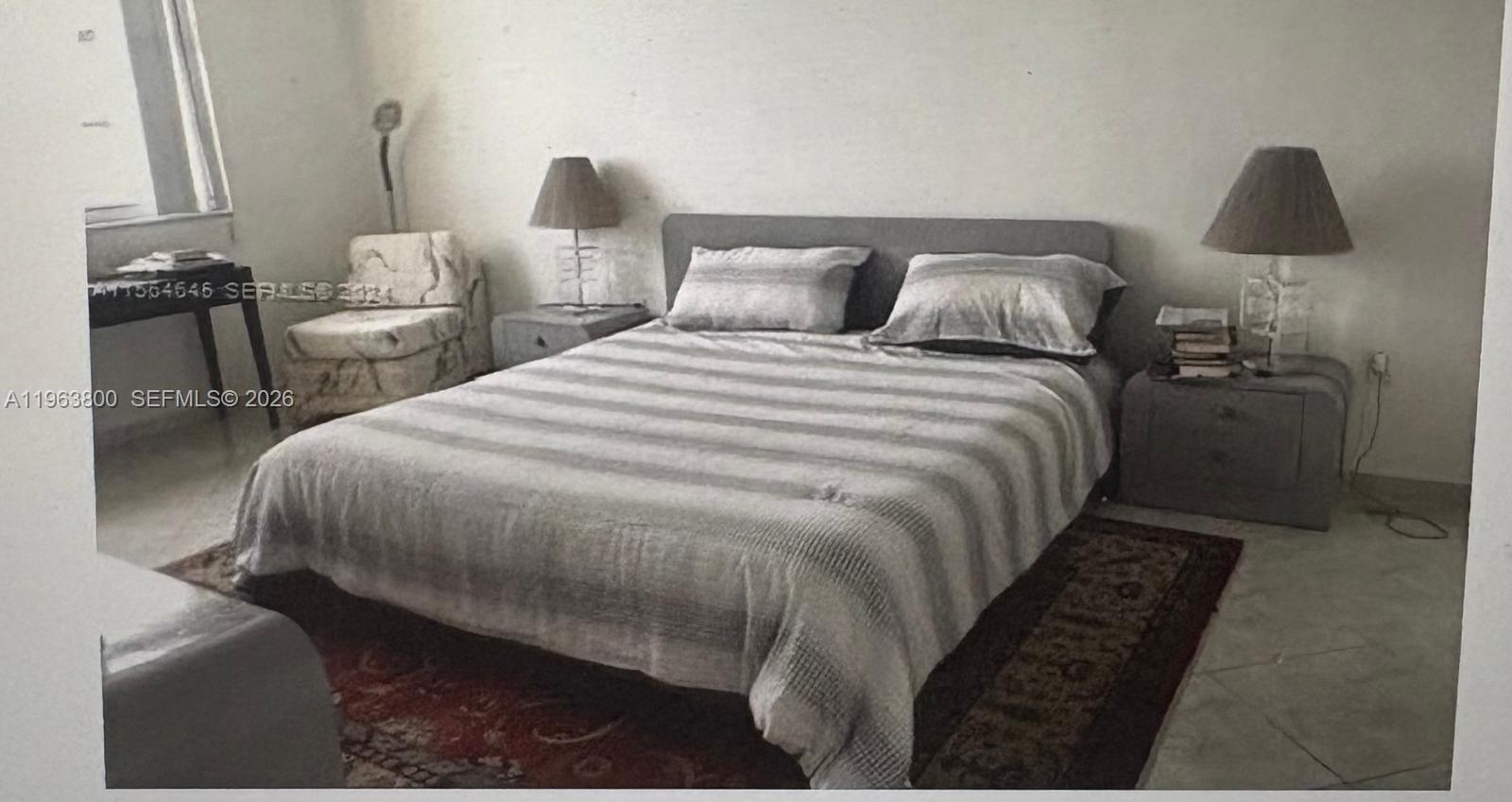 Building Photo - 300 Bayview Dr