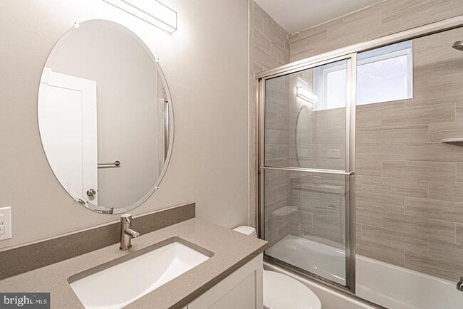 Building Photo - 5412 Chancellor St