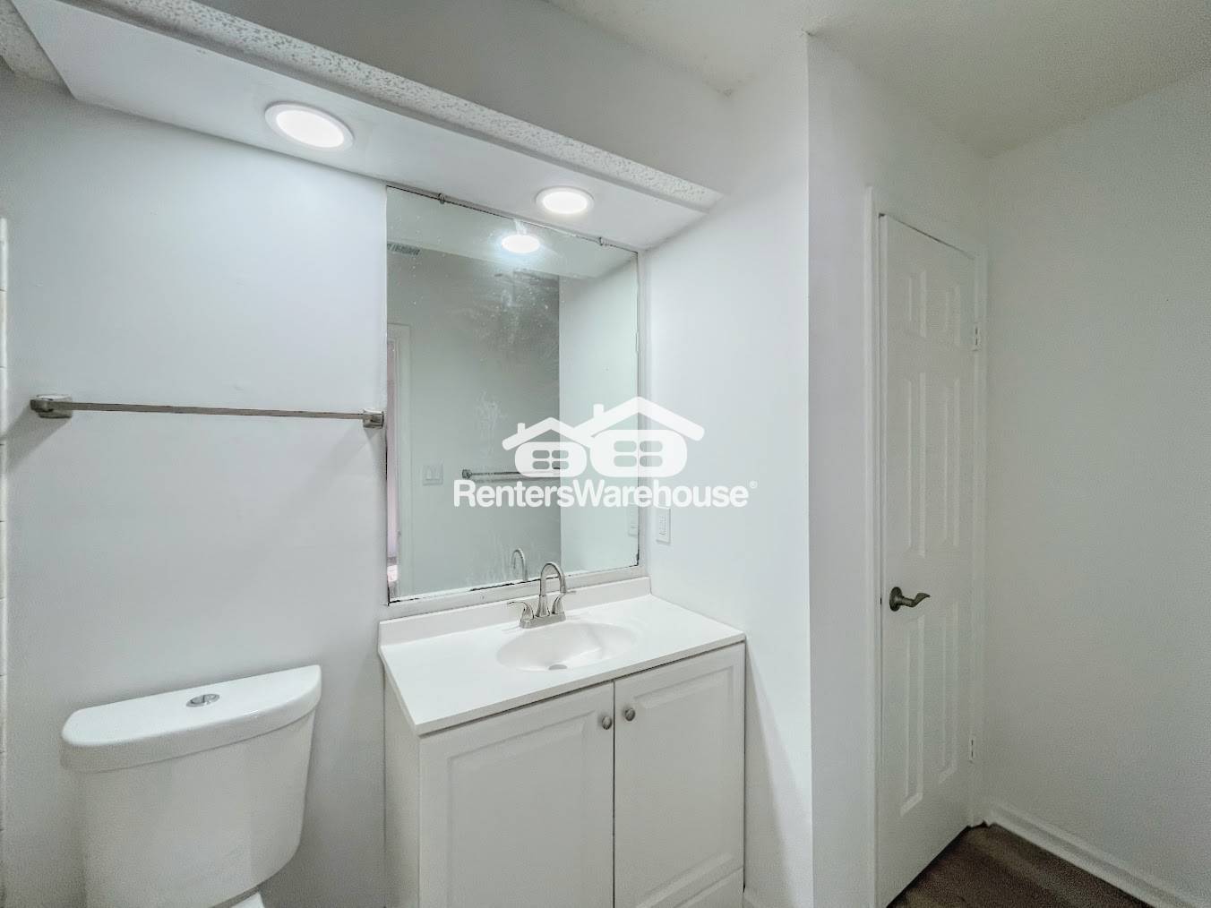 Building Photo - 1815 Beckwood Common