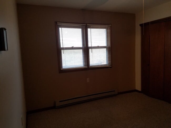Building Photo - Brookside East Apartments
