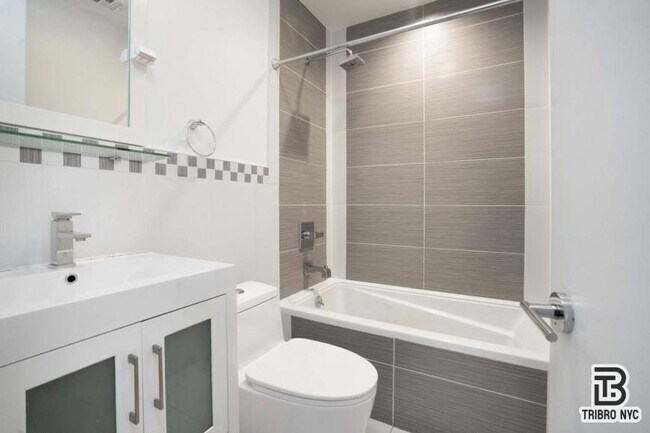Building Photo - 2 bedroom in BROOKLYN NY 11211
